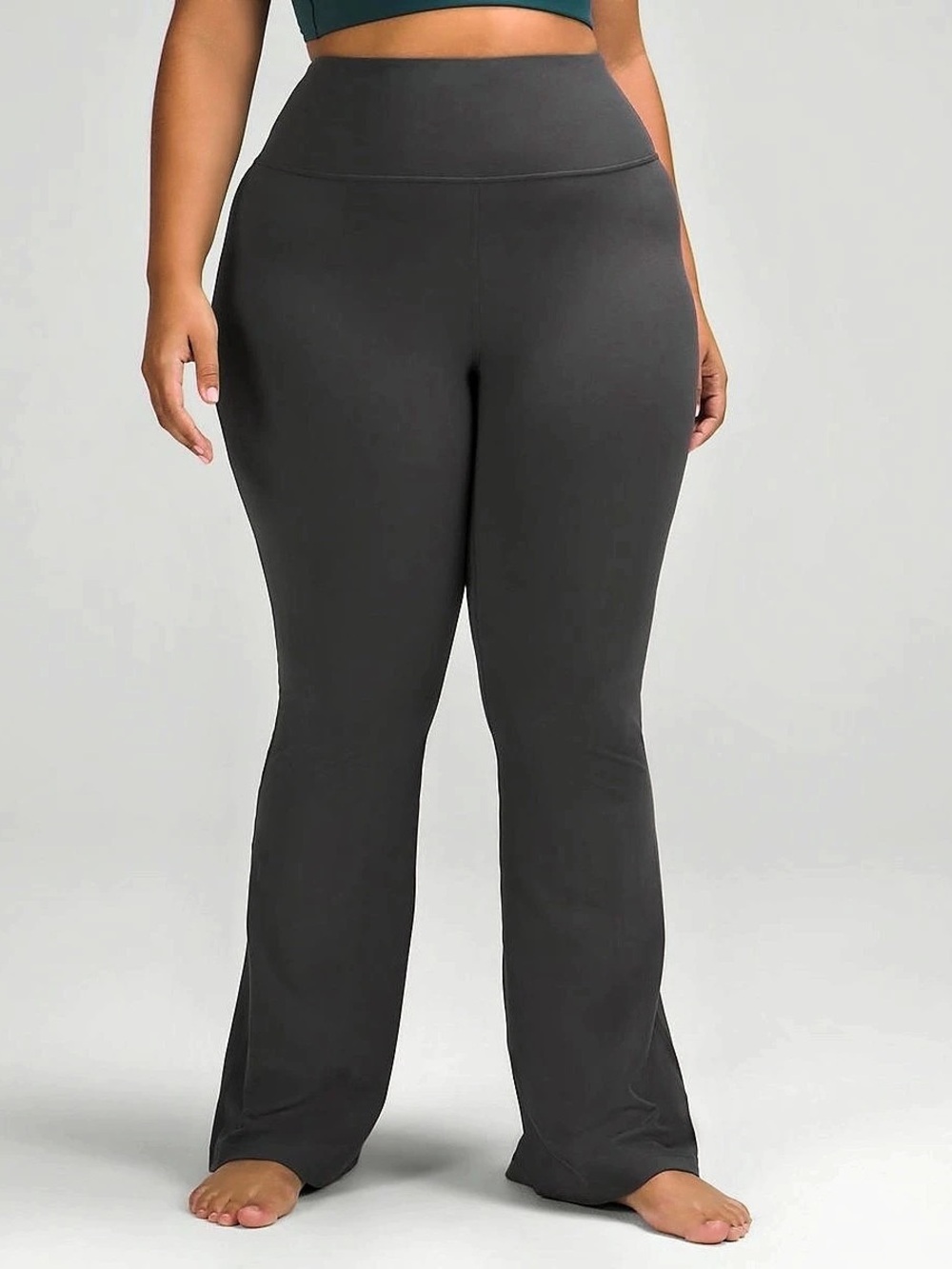 NWT Lululemon Groove Super-High-Rise Flared Leggings size 8 in Graphite Grey